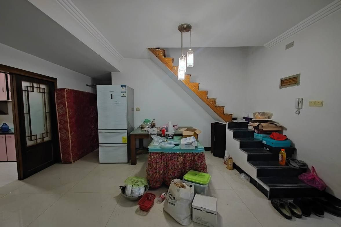 加州阳光小区（吉星阳光）  3室2厅2卫    45.0万室内图1