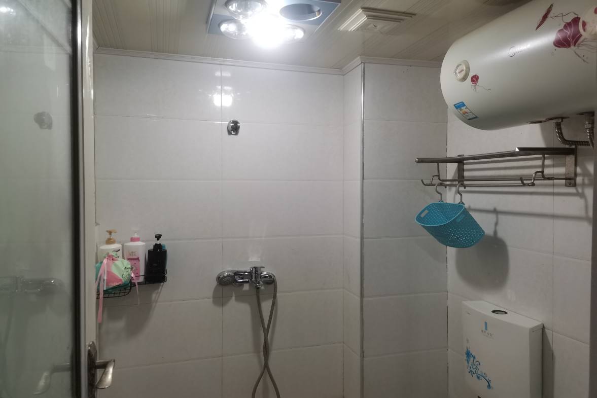 东方豪苑  0室0厅0卫    1000.0元/月室内图