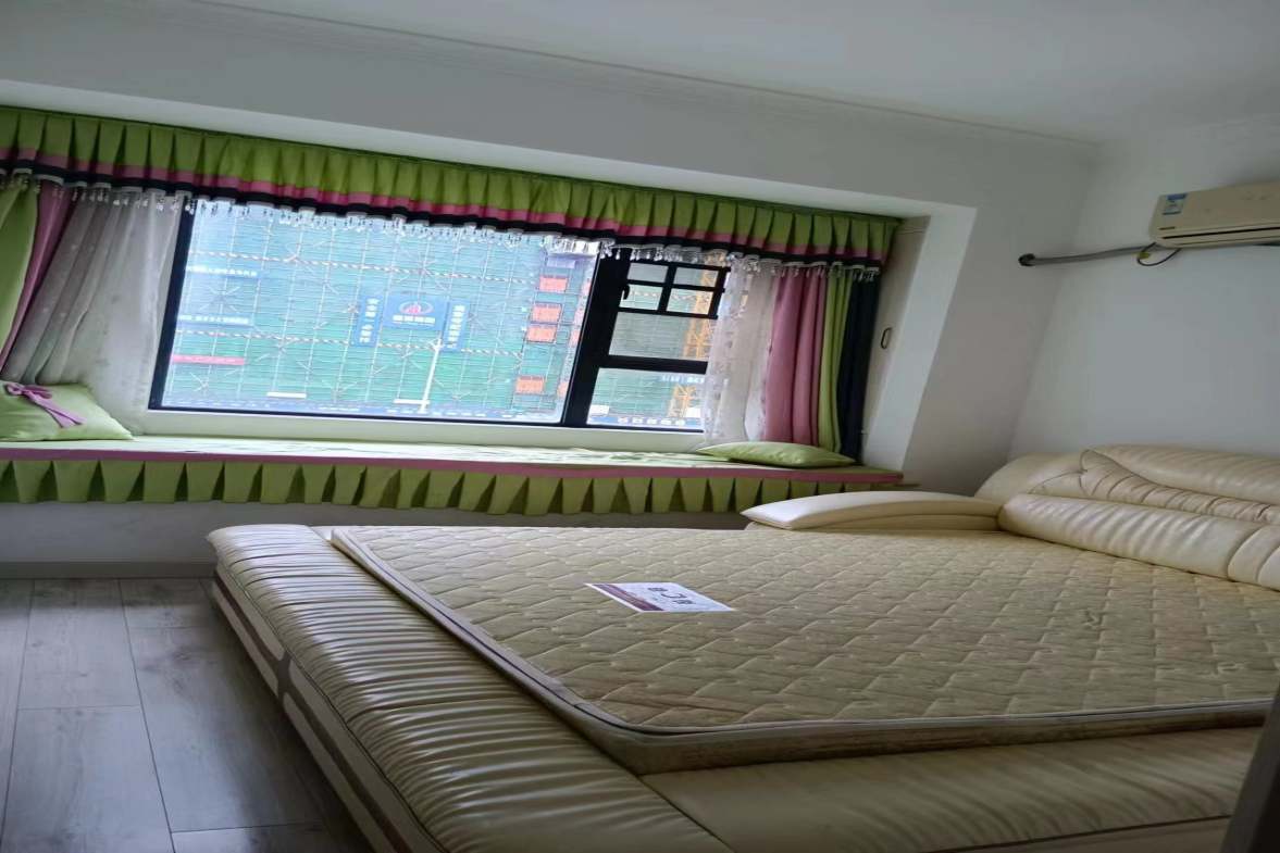 百弘学府城 3室2厅1卫 1800.0元/月 百弘学府城 3室2厅1卫 1800.0元/月室内图