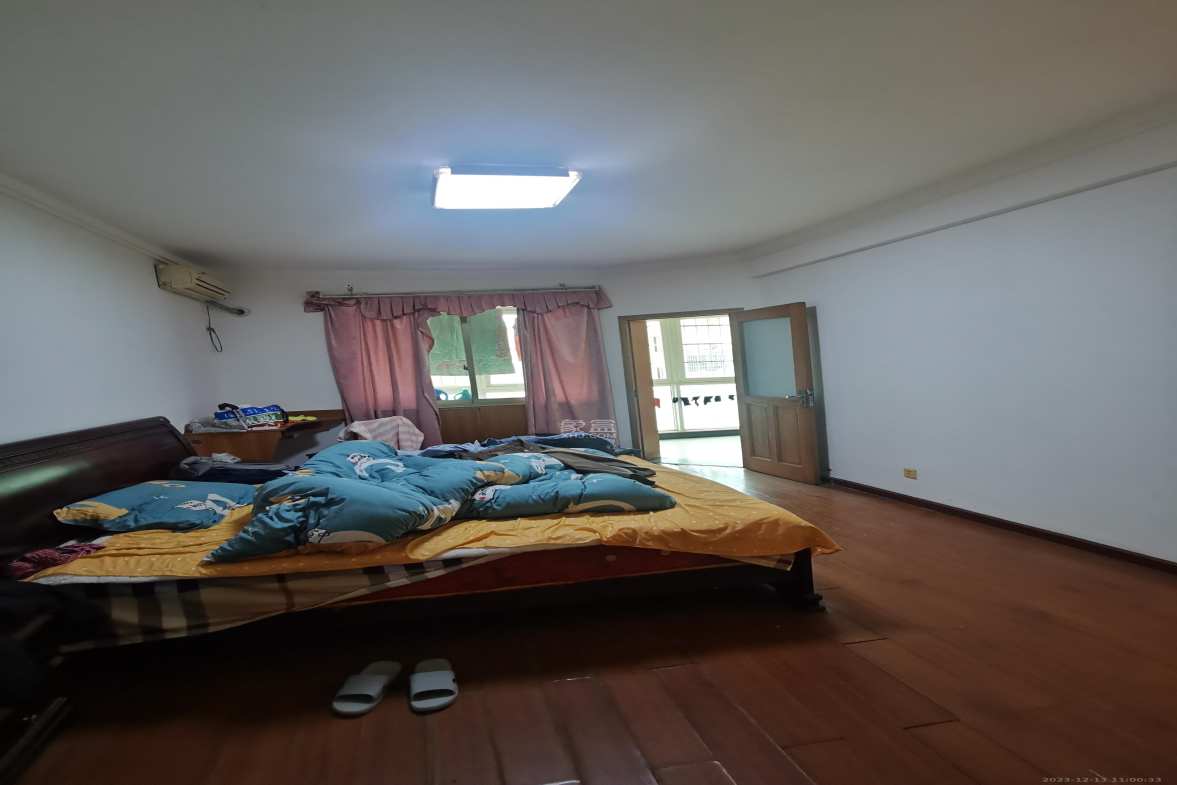 阳光丽景  3室2厅2卫    2000.0元/月室内图