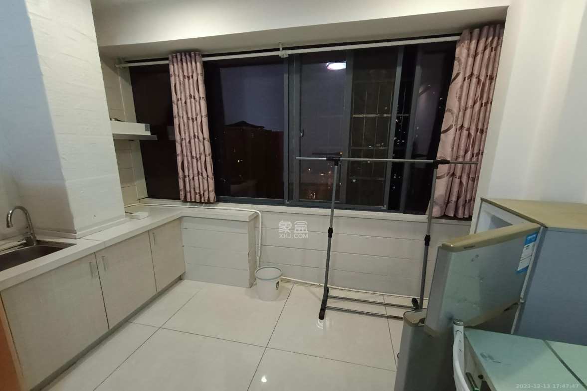 佐佑大厦  1室1厅1卫    900.0元/月 佐佑大厦  1室1厅1卫    900.0元/月室内图