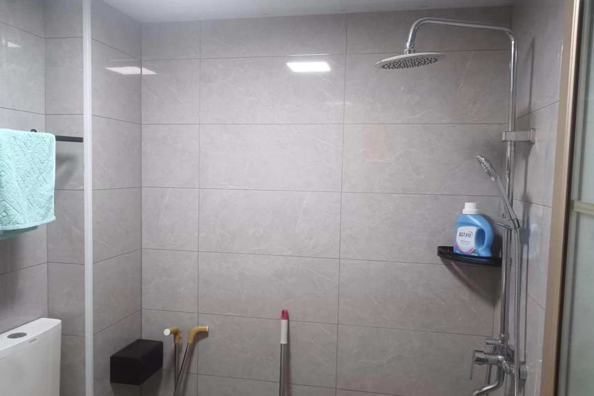 金河湾1881  1室1厅1卫    1800.0元/月室内图