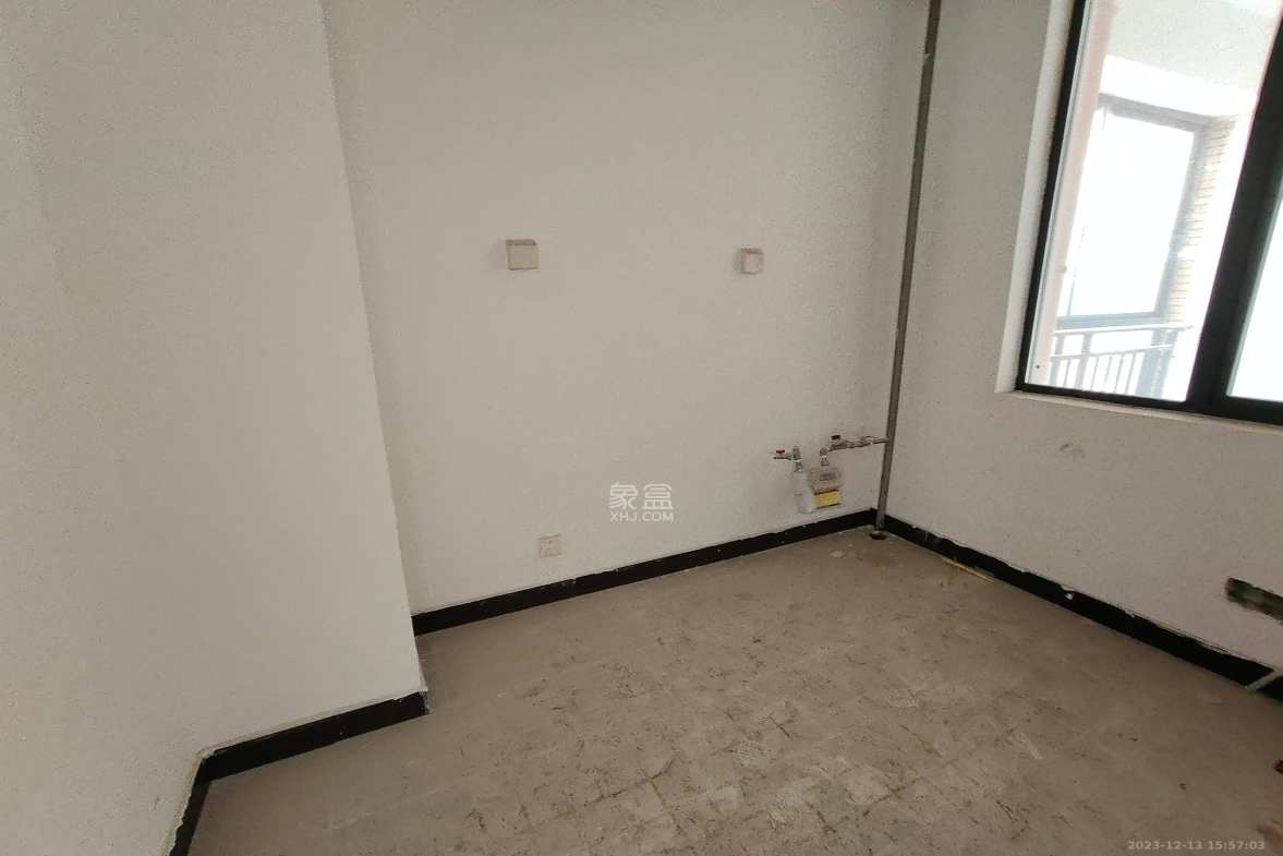 融圣国际 3室1厅1卫 3900.0元/月 融圣国际 3室1厅1卫 3900.0元/月室内图