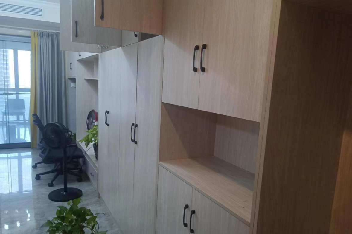 金河湾1881  1室1厅1卫    1800.0元/月室内图