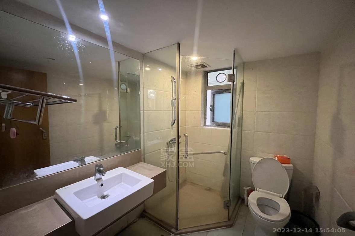 大汉希尔顿 2室1厅1卫 2450.0元/月 大汉希尔顿 2室1厅1卫 2450.0元/月室内图