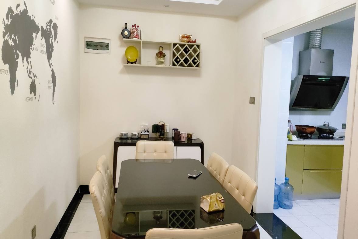 回龙湾主人家园 3室2厅2卫 67.8万 回龙湾主人家园 3室2厅2卫 67.8万客厅