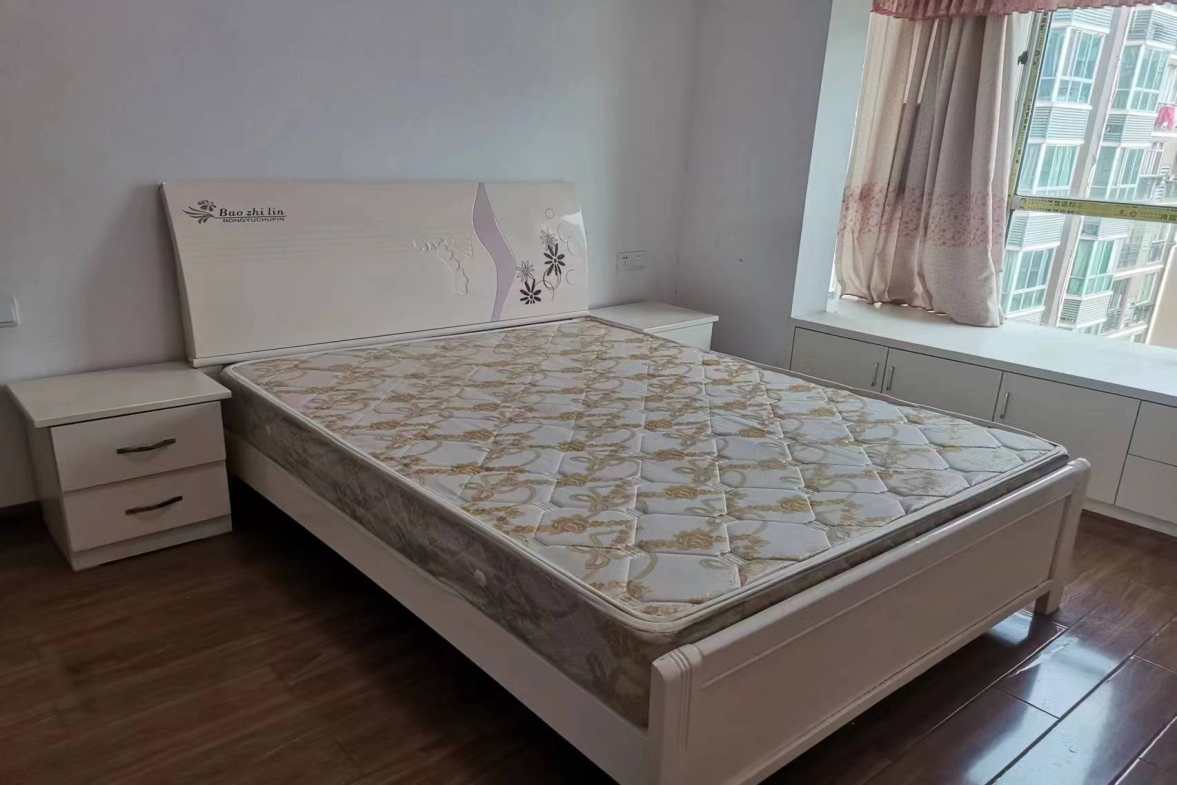 明兴花苑  3室2厅2卫   2500.00元/月室内图