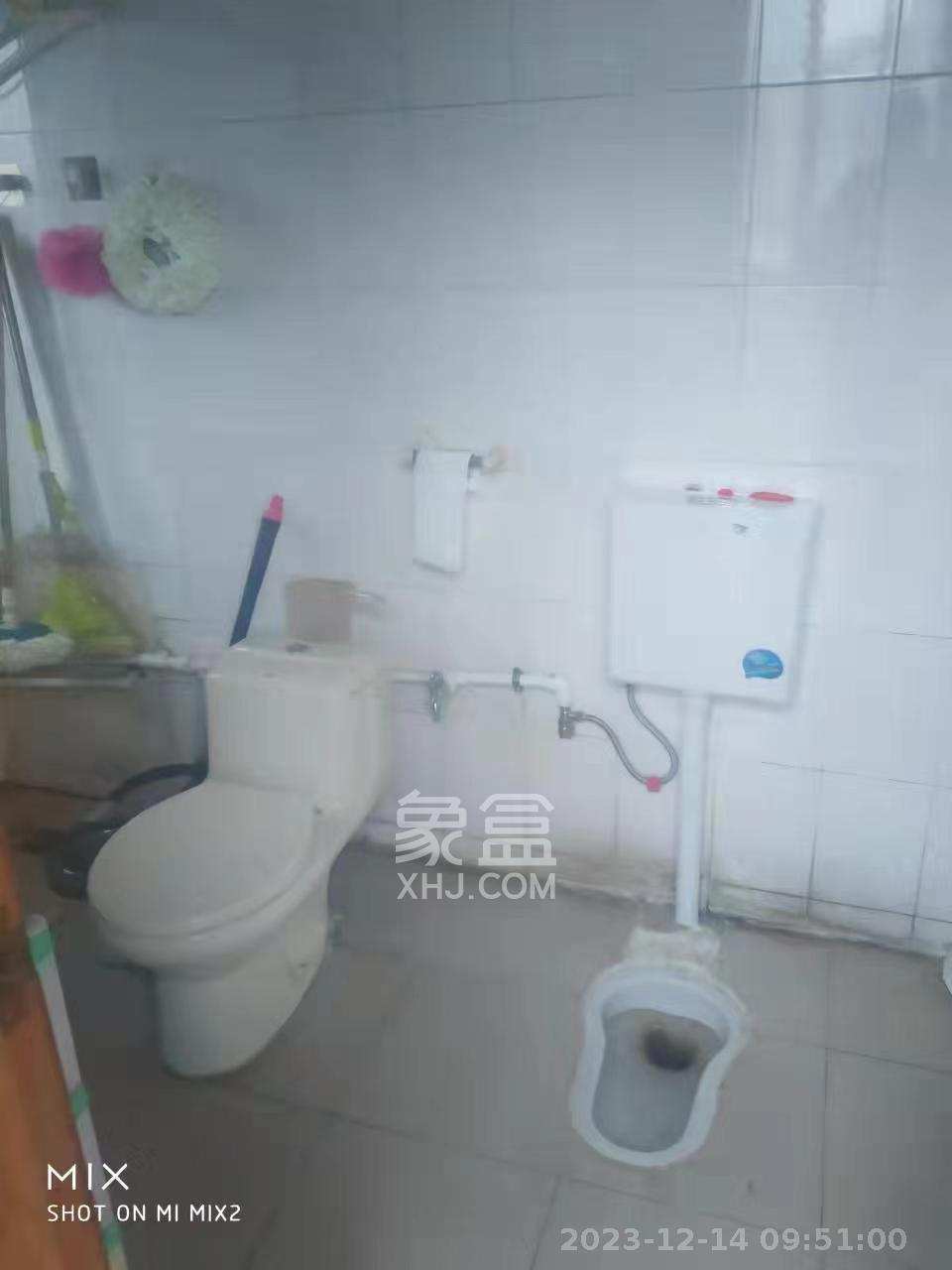 湖南省木偶皮影剧团  3室2厅1卫   2400.00元/月室内图