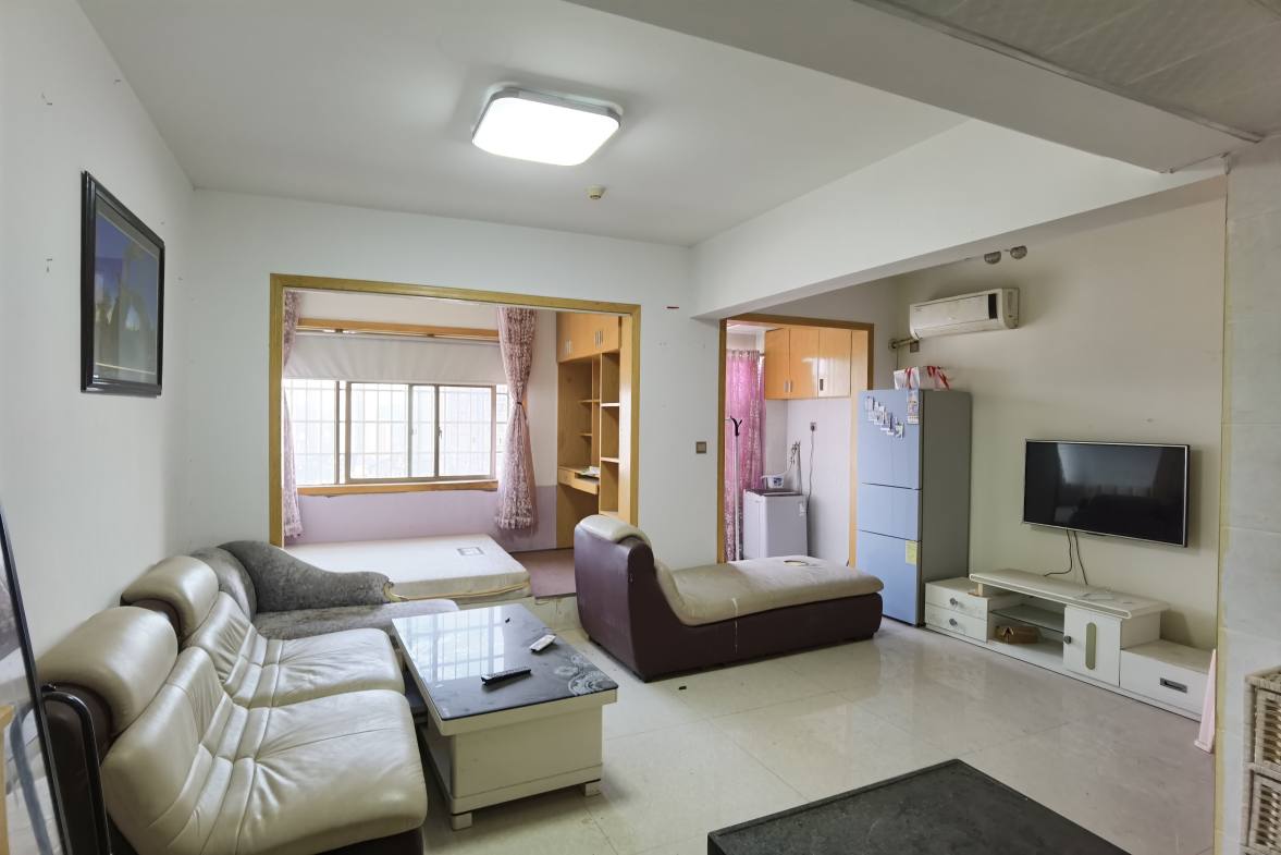 东方豪苑  1室1厅1卫    1000.0元/月室内图1