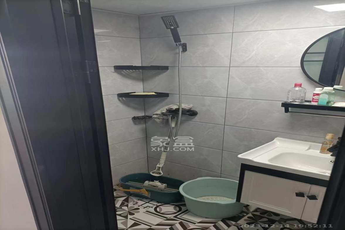 弘坤云寓  1室1厅1卫    2200.0元/月室内图