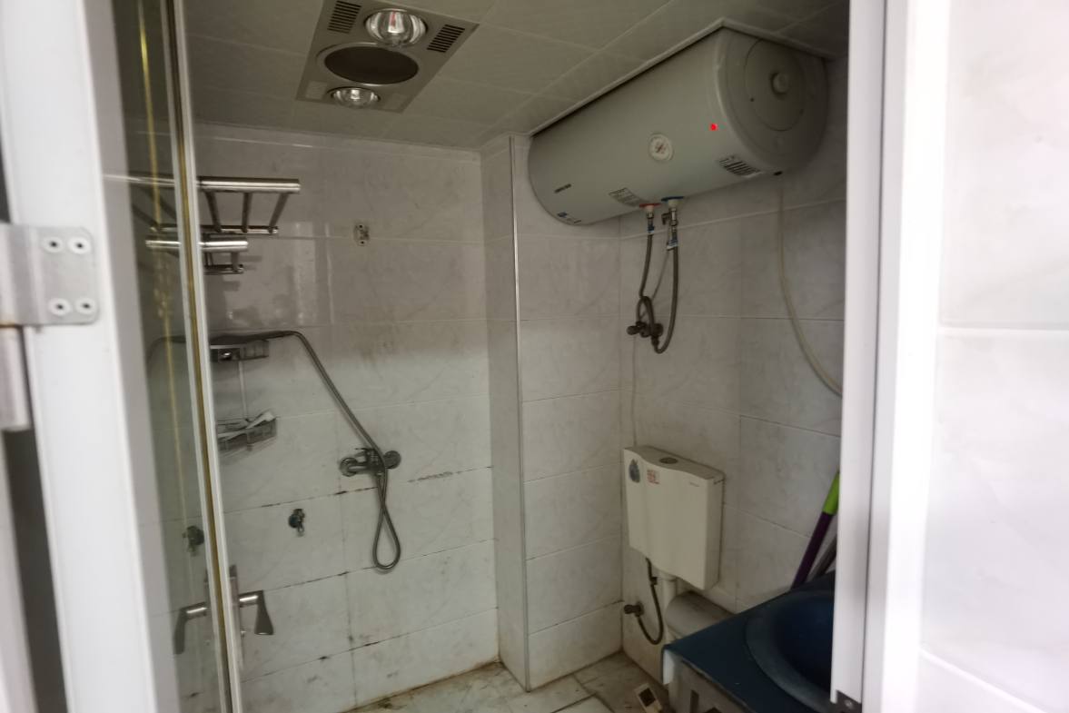 东方豪苑  1室1厅1卫    1000.0元/月室内图