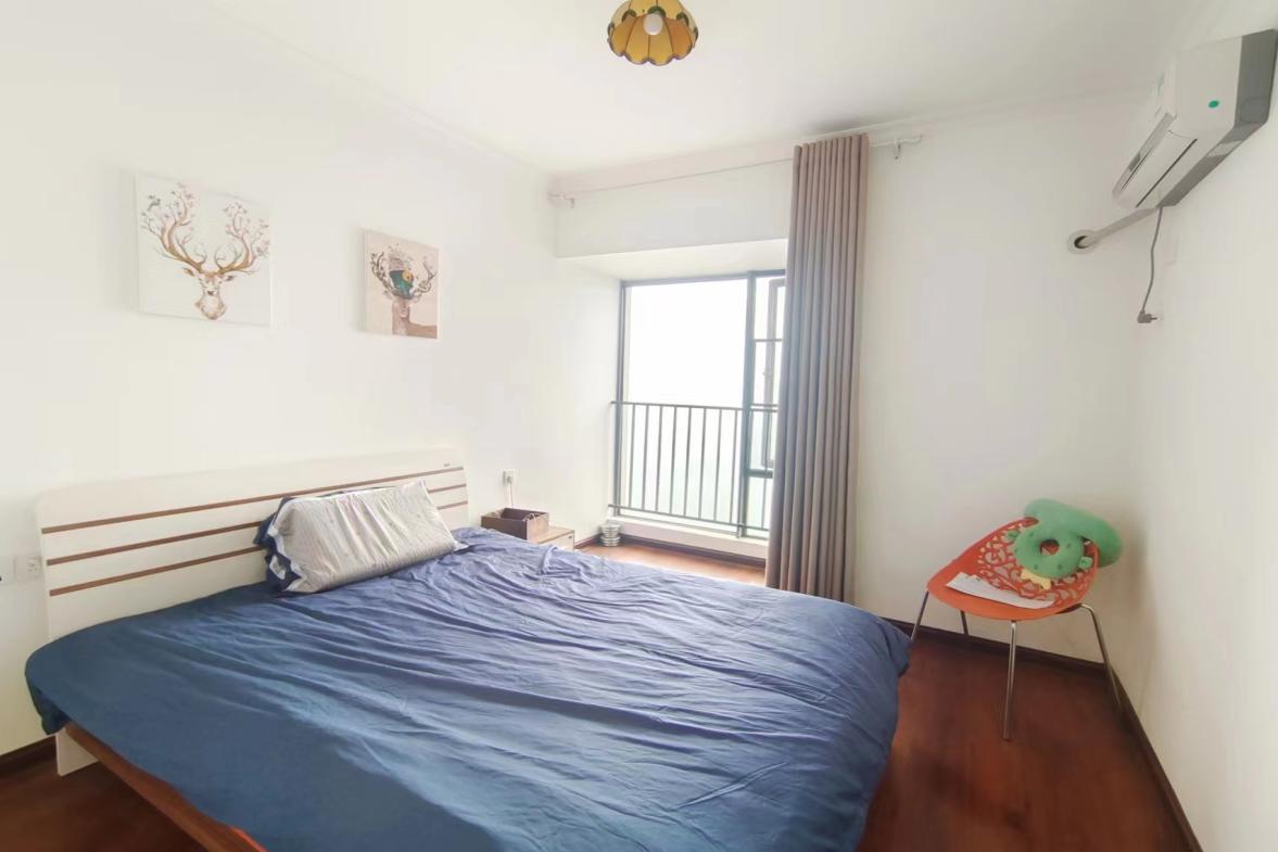 保利翡翠湾(中航翡翠湾) 3室2厅2卫 2100.0元/月 保利翡翠湾(中航翡翠湾) 3室2厅2卫 2100.0元/月室内图