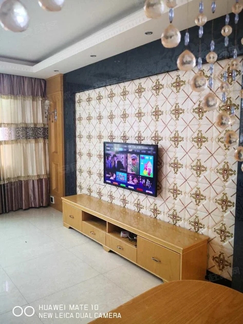 星龙花园  4室2厅2卫    43.8万