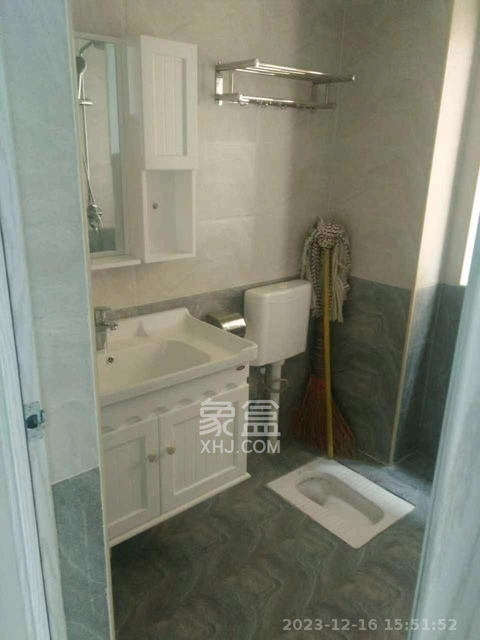 卢浮原著  2室2厅1卫    1800.0元/月室内图