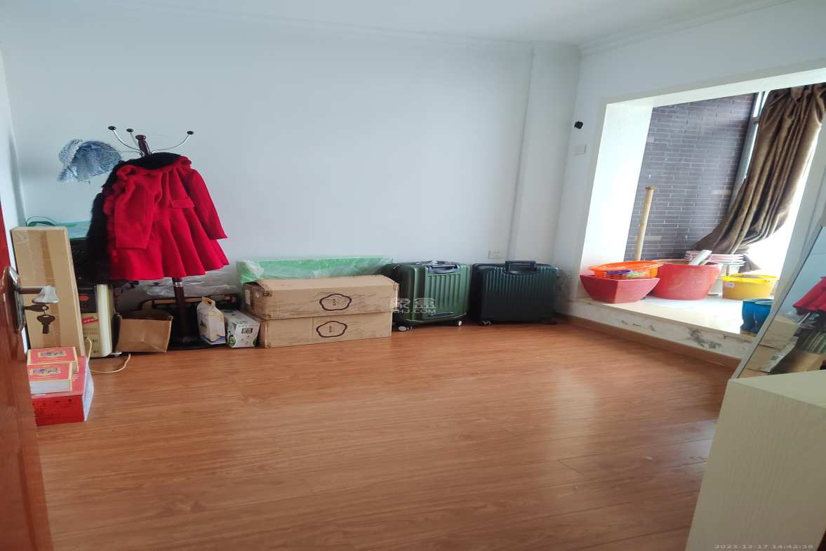 鄱阳小区  2室2厅1卫    1500.0元/月 鄱阳小区  2室2厅1卫    1500.0元/月室内图