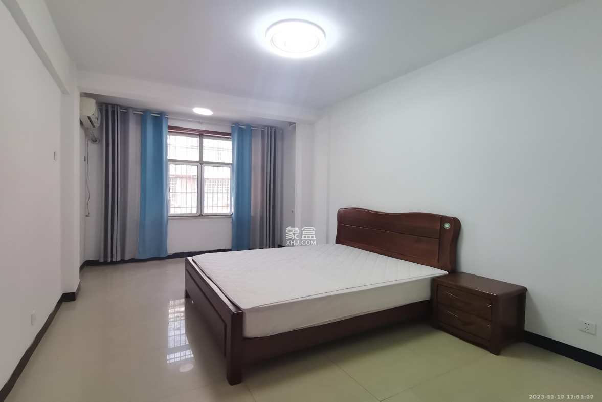 星沙国际物流园/泉星社区  3室2厅2卫    1500.0元/月室内图