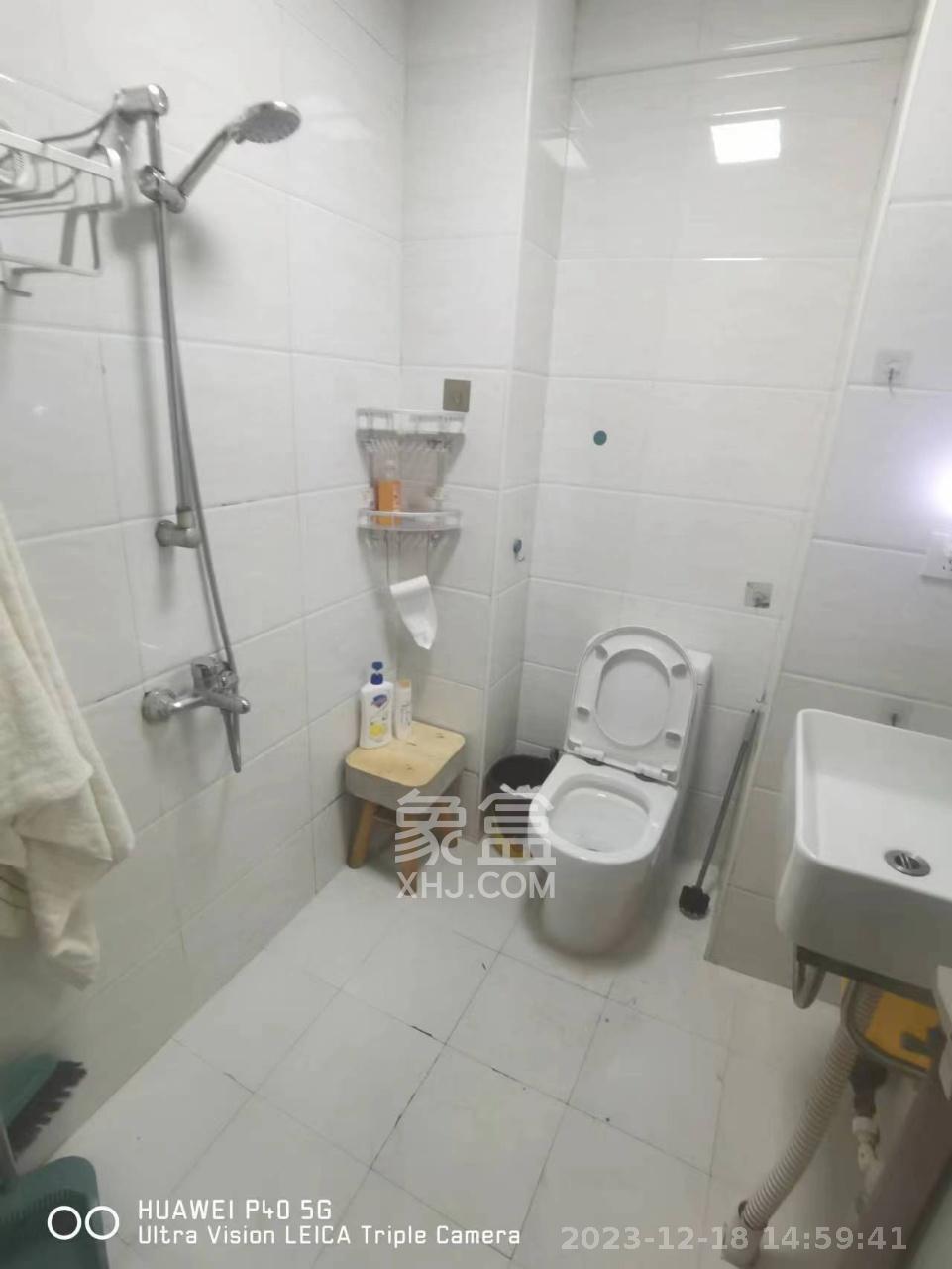 添景阁 2室1厅1卫 2400.0元/月