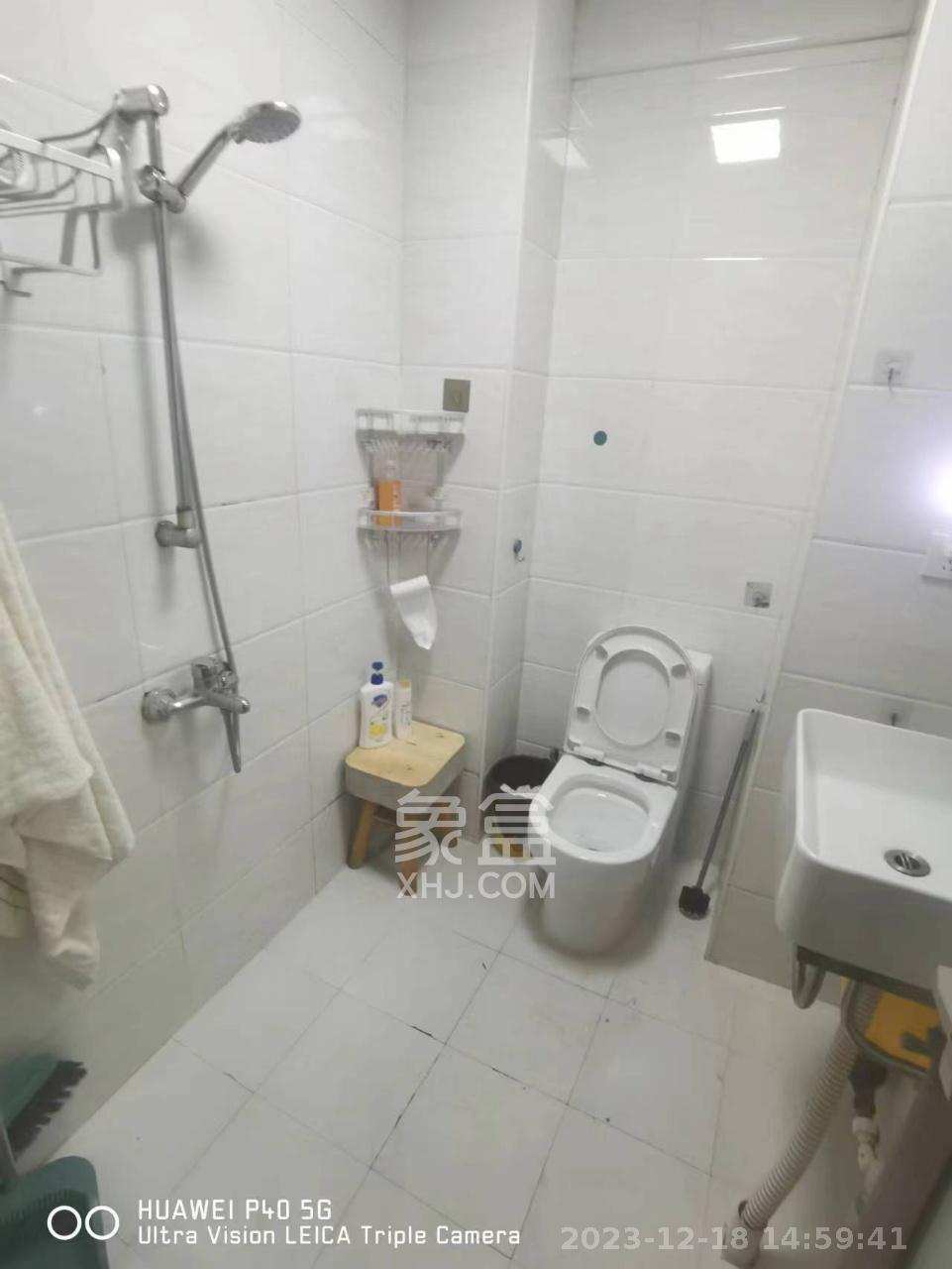 添景阁 2室1厅1卫 2400.0元/月 添景阁 2室1厅1卫 2400.0元/月室内图