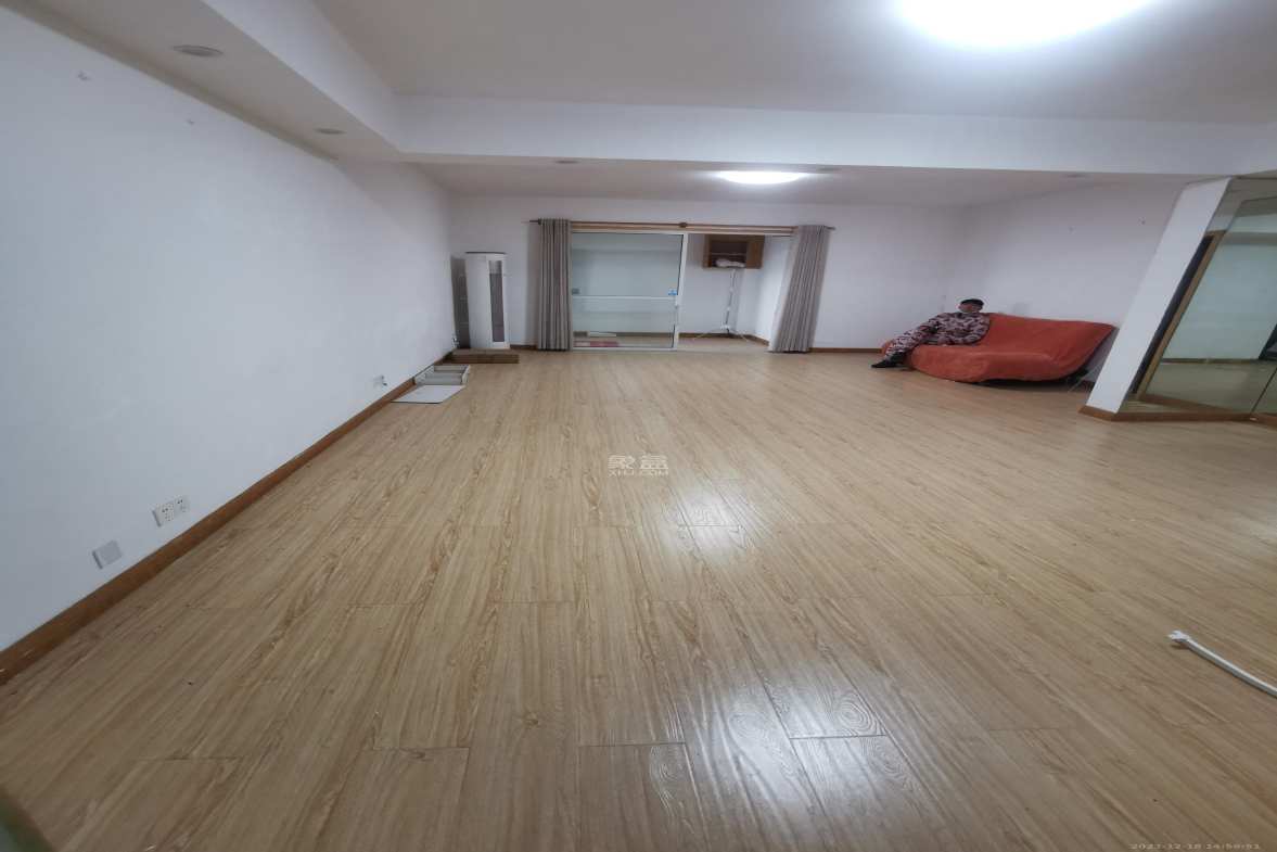 越界(天佑国际大厦) 2室1厅1卫 2500.0元/月 越界(天佑国际大厦) 2室1厅1卫 2500.0元/月室内图