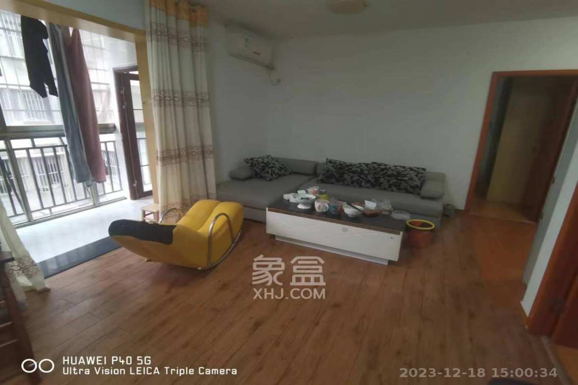 添景阁 2室1厅1卫 2400.0元/月 添景阁 2室1厅1卫 2400.0元/月室内图