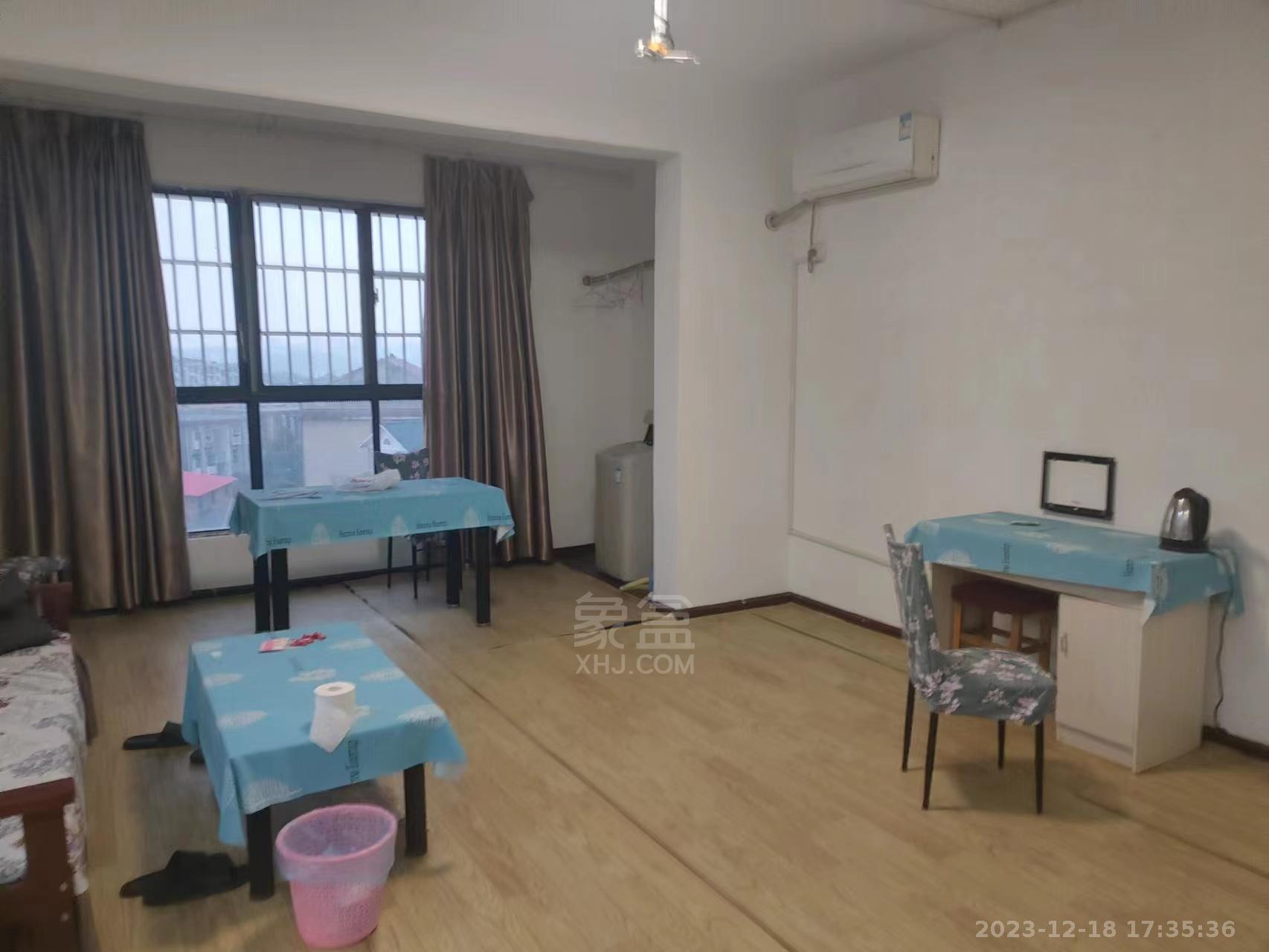 莱茵小镇  2室1厅2卫   1300.00元/月