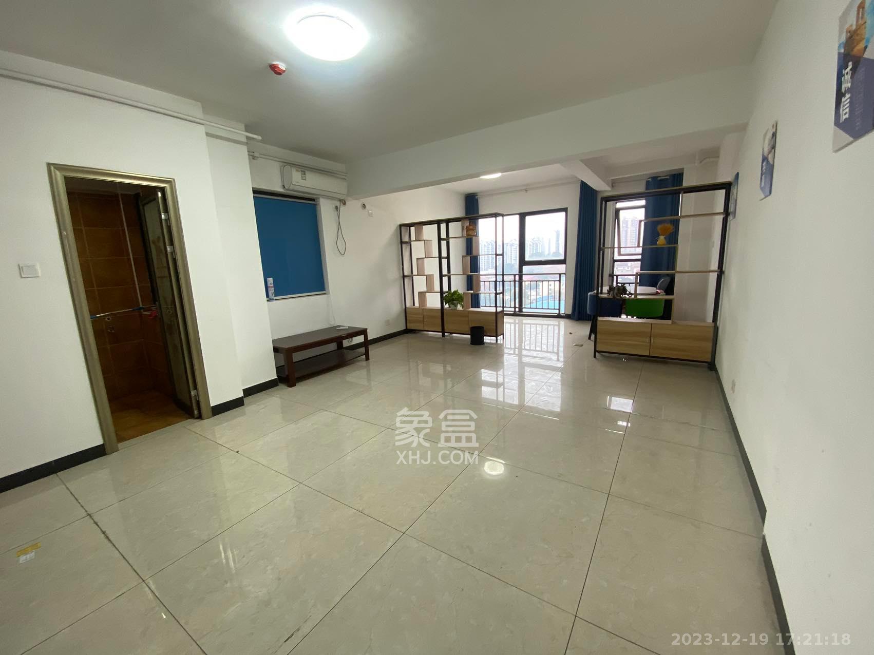 喜地时代广场（中环大厦）   51.32㎡      2500.0元/月室内图