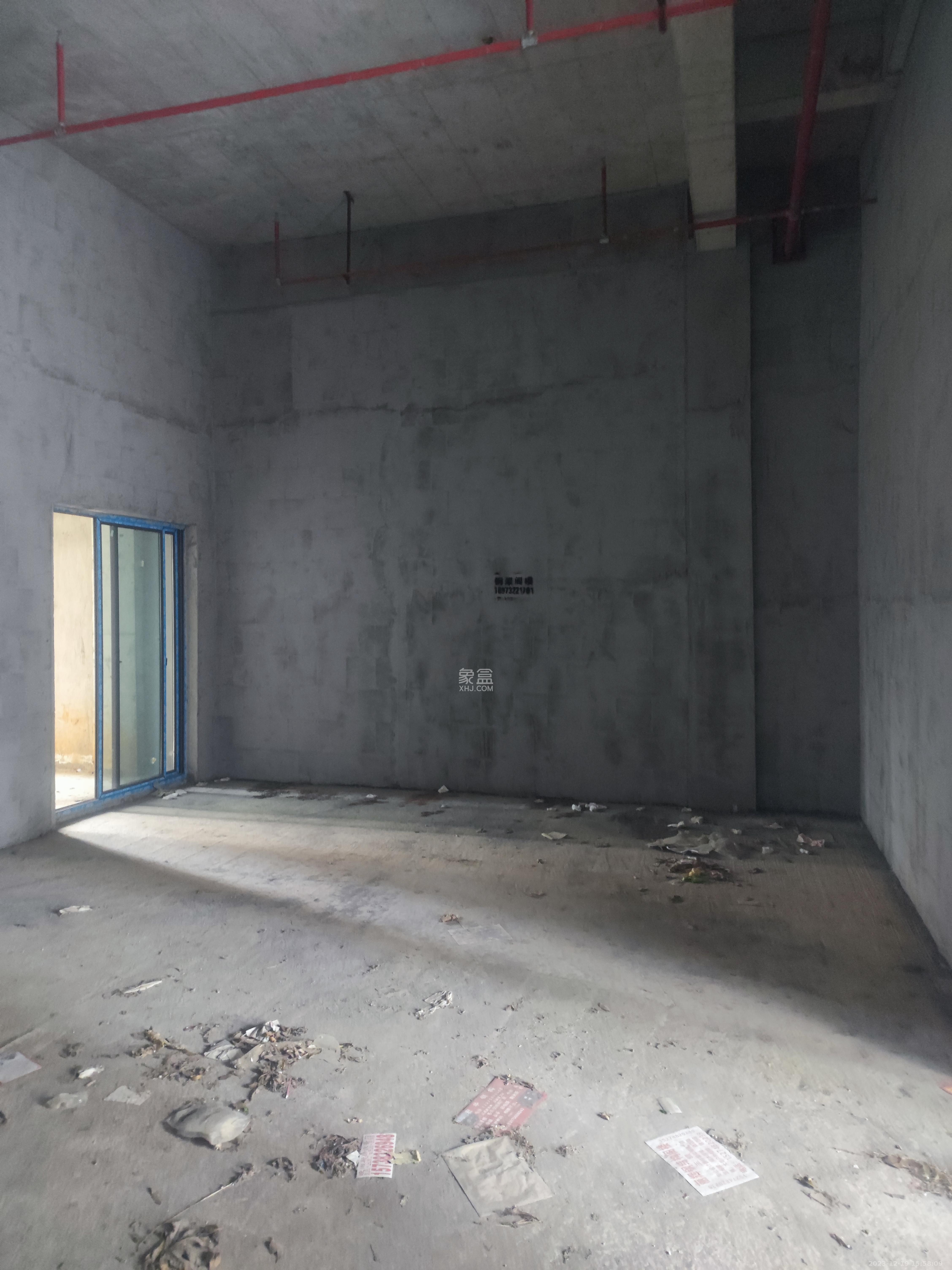 东方美地   83.0㎡      4800.0元/月室内图