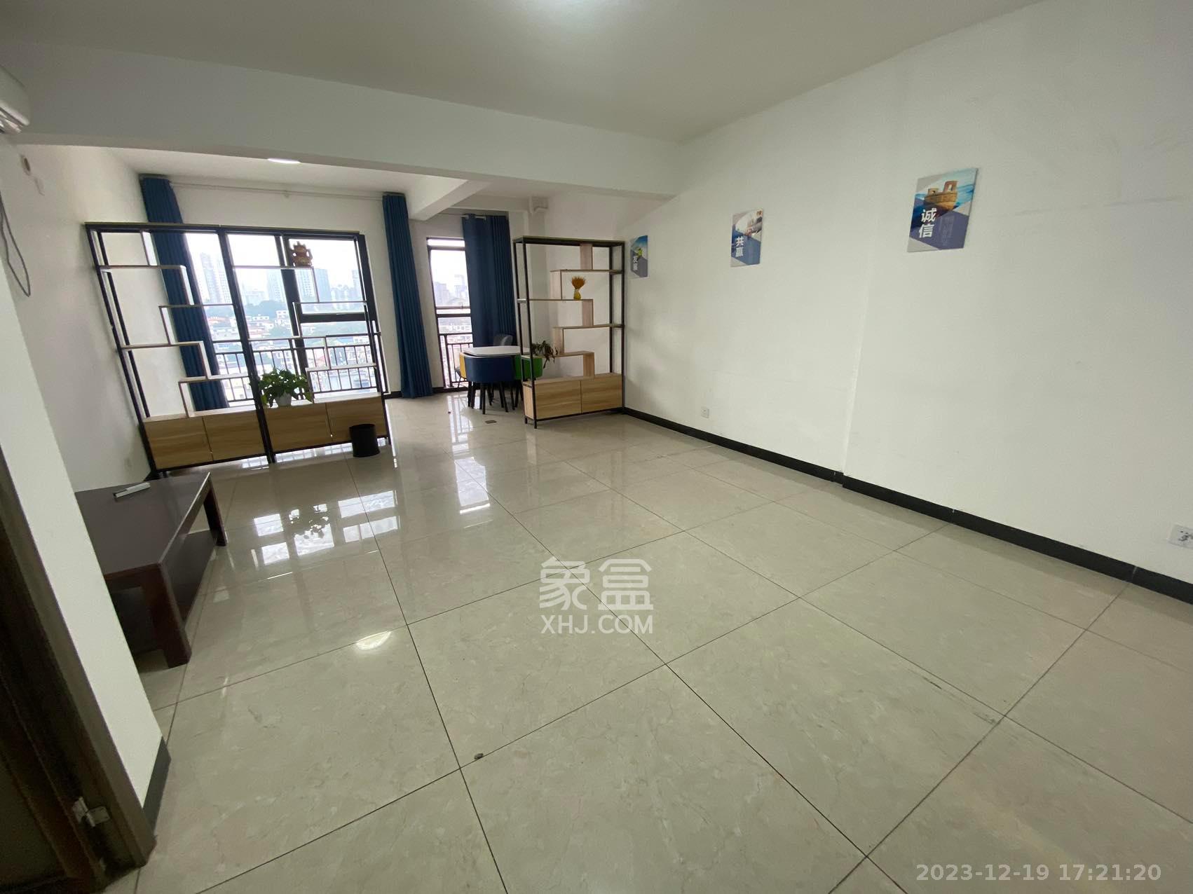 喜地时代广场（中环大厦）   51.32㎡      2500.0元/月室内图