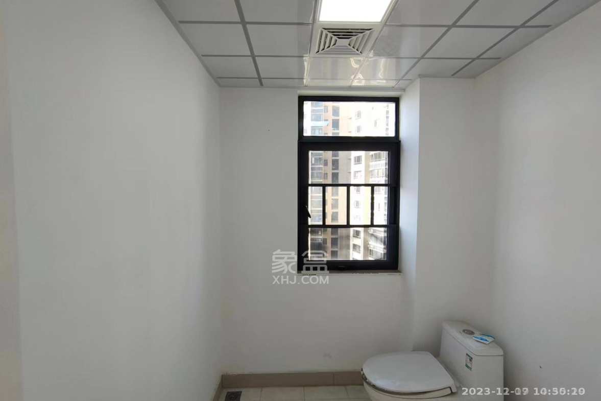 经世龙城  3室2厅1卫    1800.0元/月 经世龙城  3室2厅1卫    1800.0元/月室内图