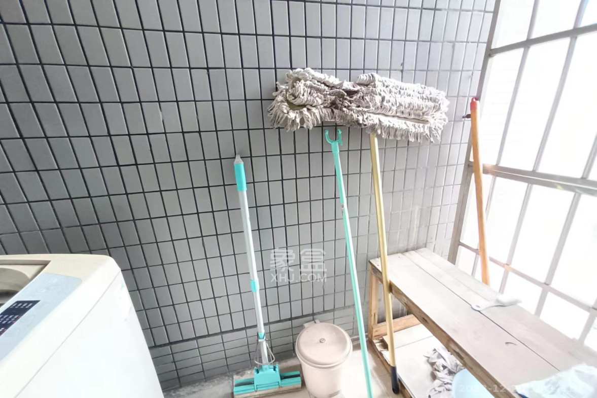 长大彩虹都 3室2厅1卫 2300.0元/月 长大彩虹都 3室2厅1卫 2300.0元/月室内图