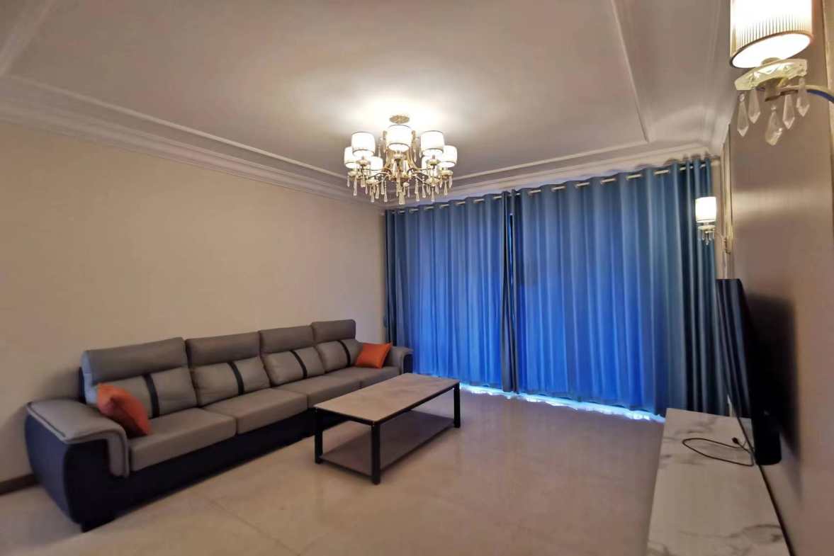 恒大绿洲  3室2厅2卫    1800.0元/月室内图