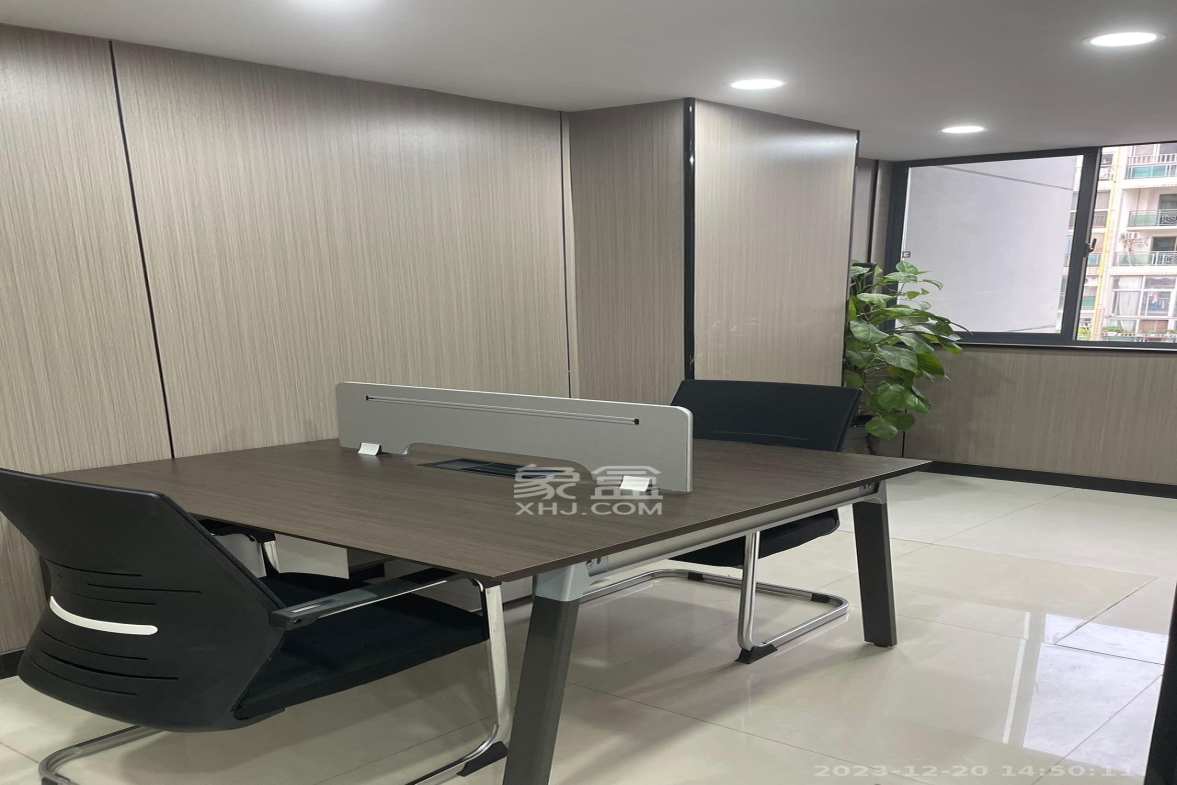 人瑞潇湘国际 3室1厅1卫 7200.0元/月 人瑞潇湘国际 3室1厅1卫 7200.0元/月室内图