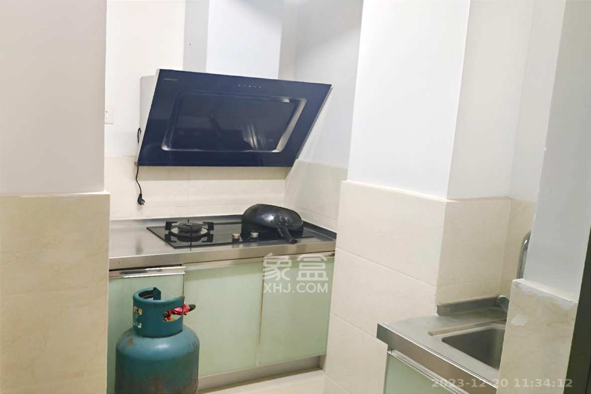 佳天瑞宁花园  4室2厅2卫    3800.0元/月室内图