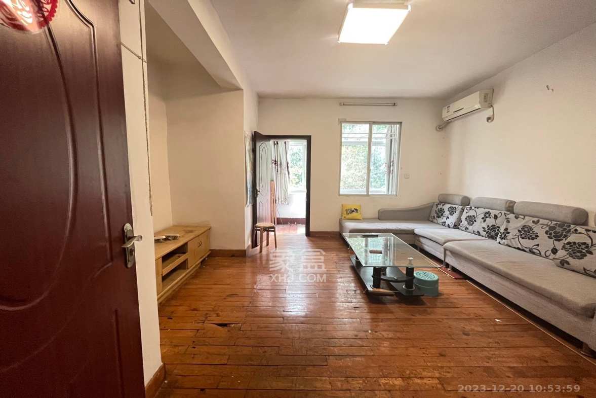 军属新村  2室1厅1卫    1800.0元/月室内图