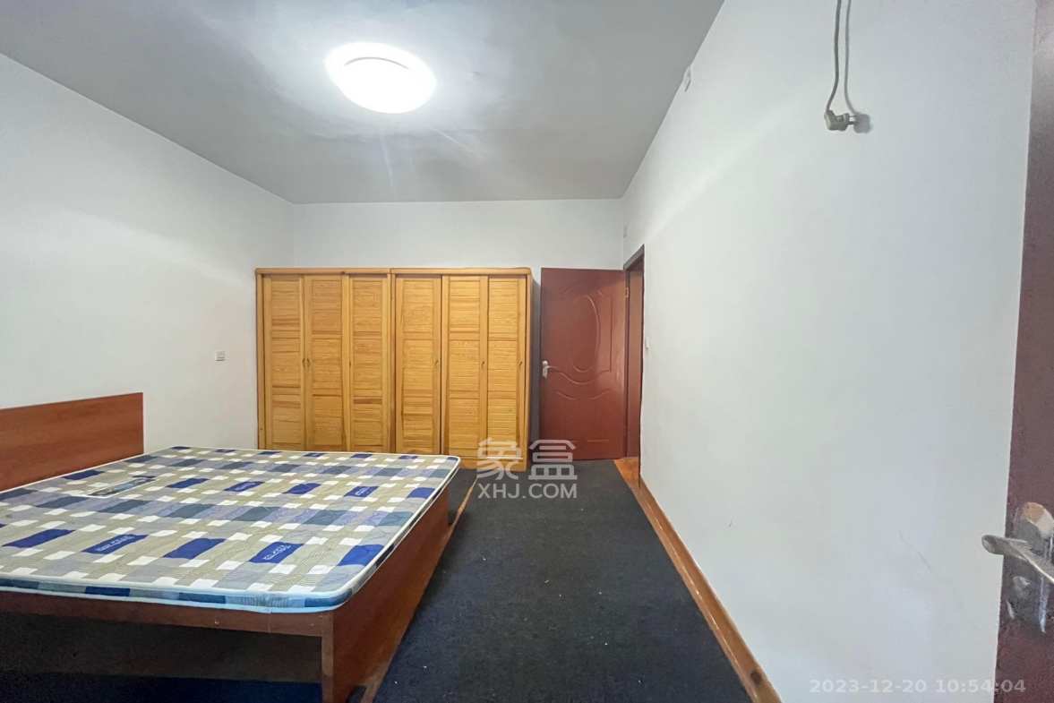 军属新村  2室1厅1卫    1800.0元/月室内图