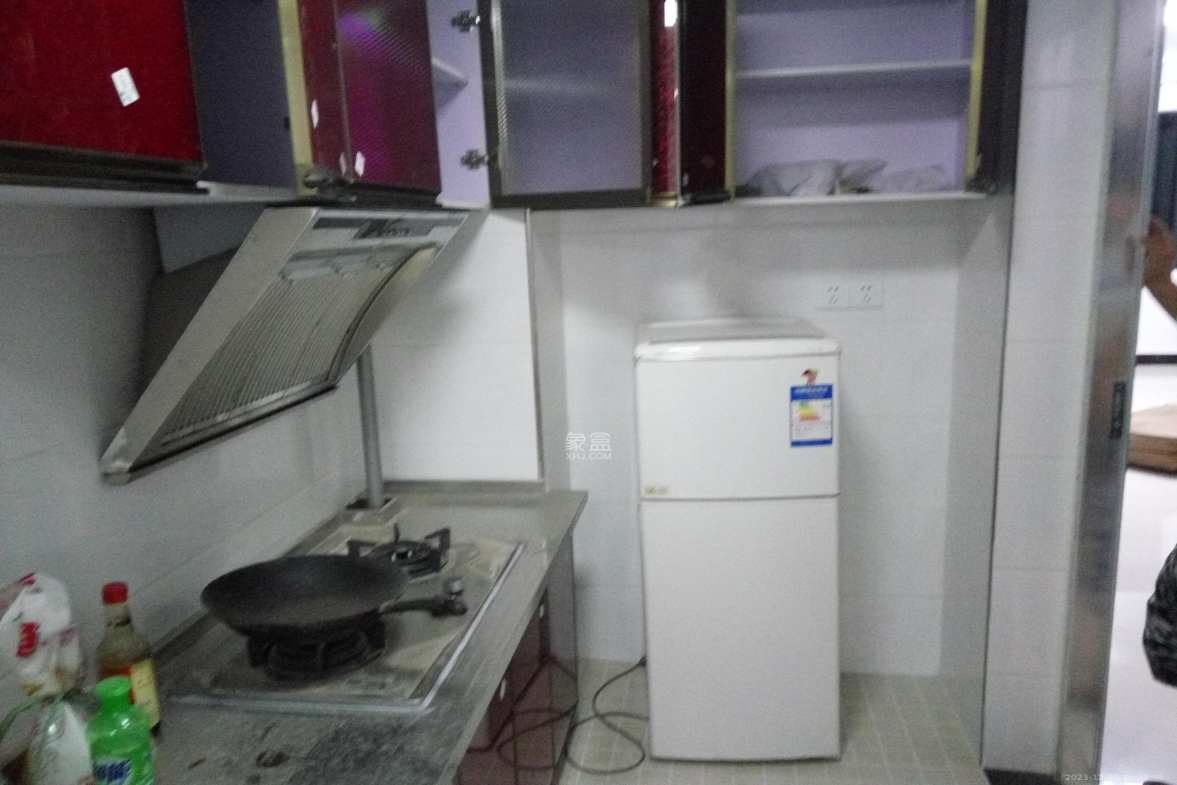 中国铁建梅溪青秀一期  3室2厅1卫   2700.00元/月室内图