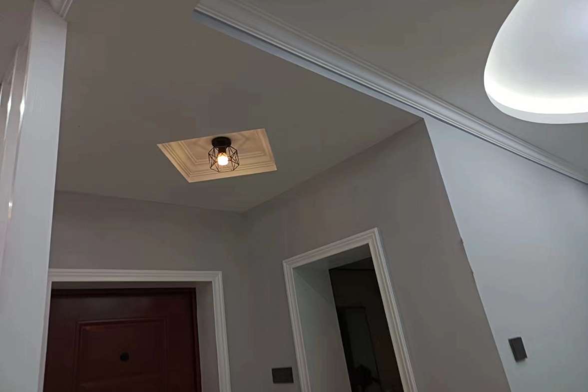 洪源小区 3室2厅1卫 2600.0元/月 洪源小区 3室2厅1卫 2600.0元/月室内图