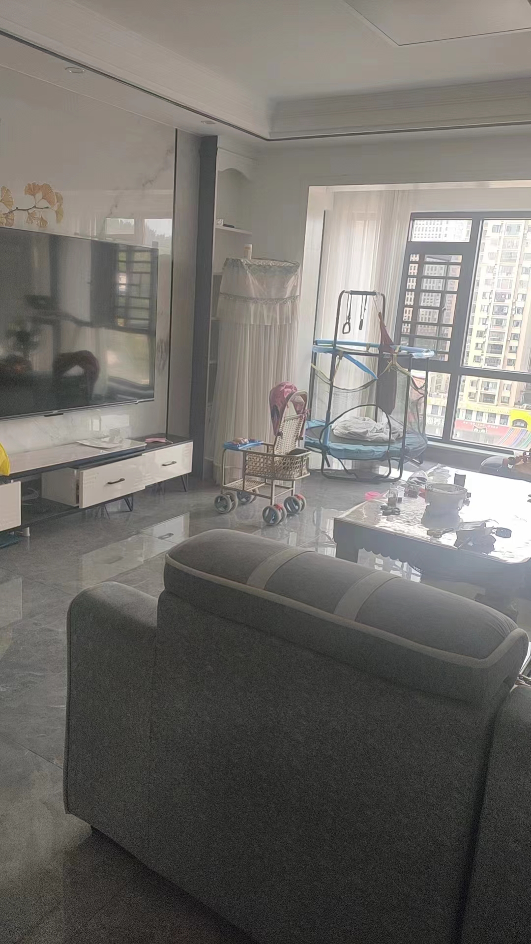 东山领秀  5室2厅1卫    100.0万