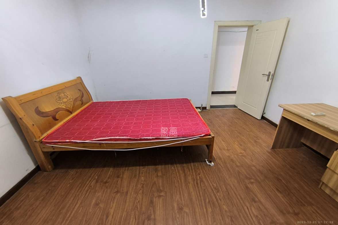 枫华府第  0室0厅0卫   2100.00元/月室内图