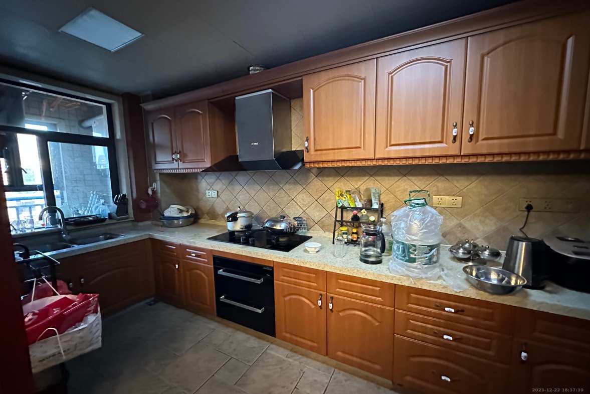 中隆国际御玺 4室2厅1卫 6500.0元/月 中隆国际御玺 4室2厅1卫 6500.0元/月室内图