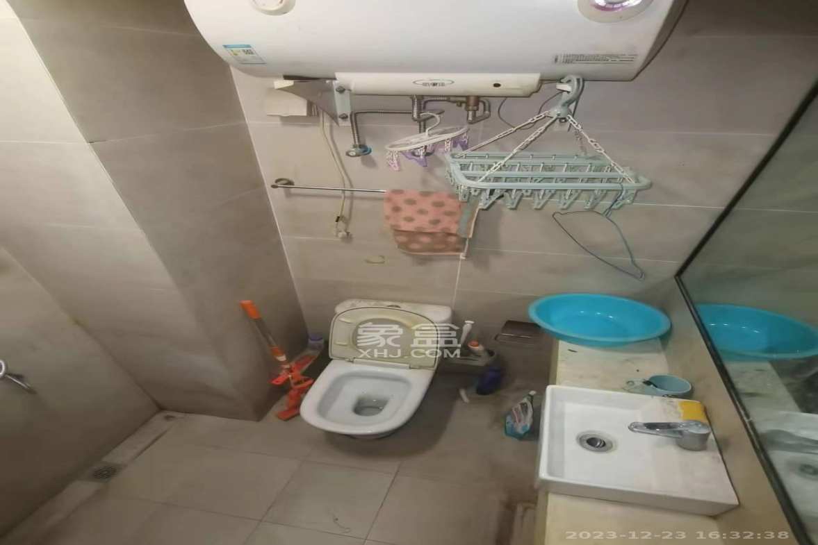 兰亭湾畔  1室1厅1卫    1100.0元/月 兰亭湾畔  1室1厅1卫    1100.0元/月室内图