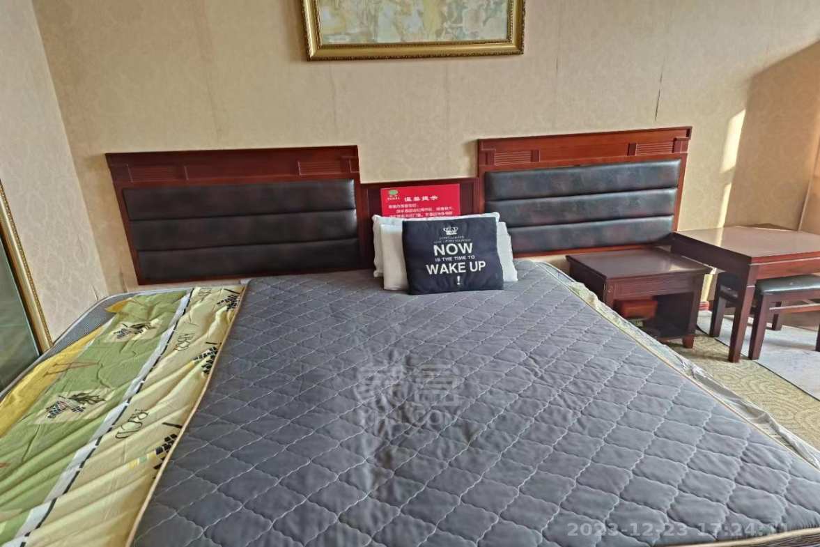 人民南路366星期八大厦 1室1厅1卫 600.0元/月 人民南路366星期八大厦 1室1厅1卫 600.0元/月室内图