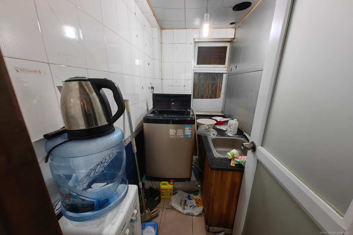 东方之珠  4室2厅1卫    2600.0元/月室内图