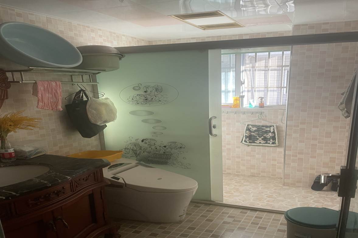 皇城御园  4室2厅2卫    2000.0元/月户型图