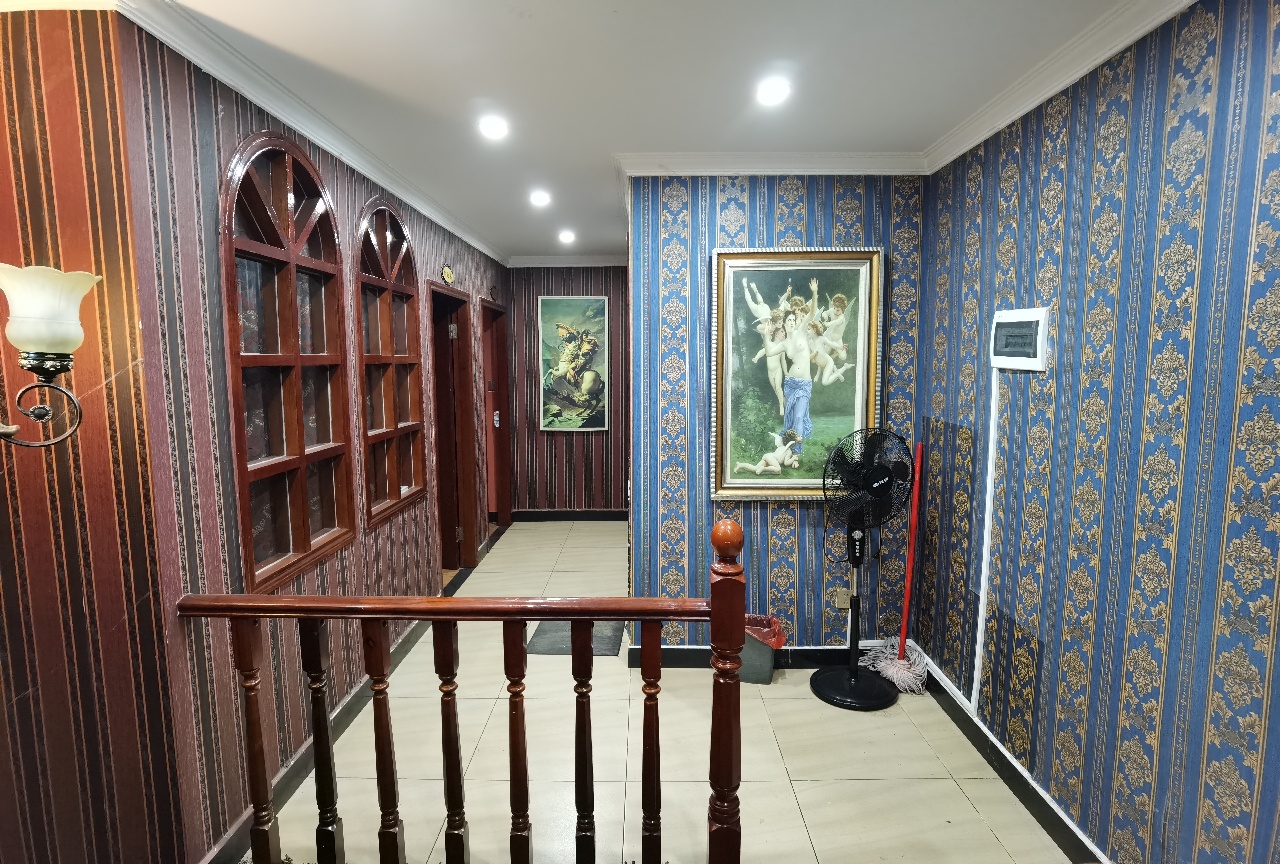 东方豪苑   260.0㎡      5000.0元/月小区图