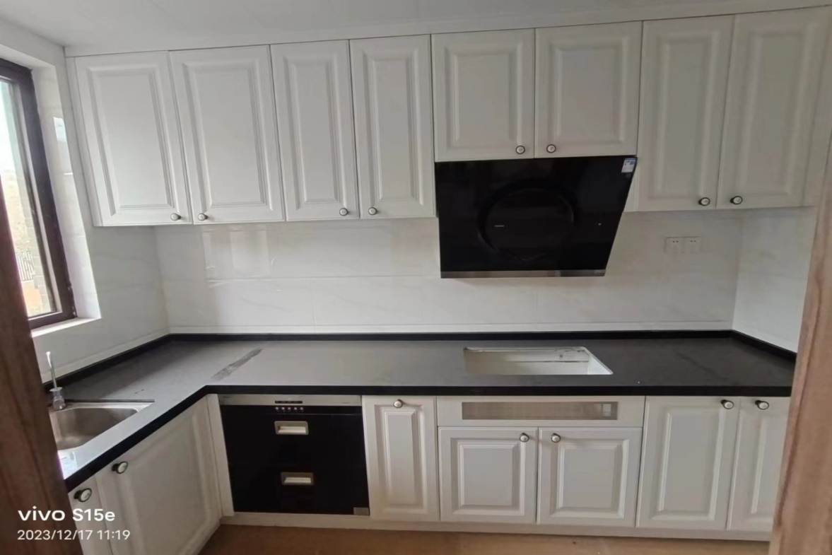 碧桂园豪园-二期  3室2厅2卫    88.8万客厅