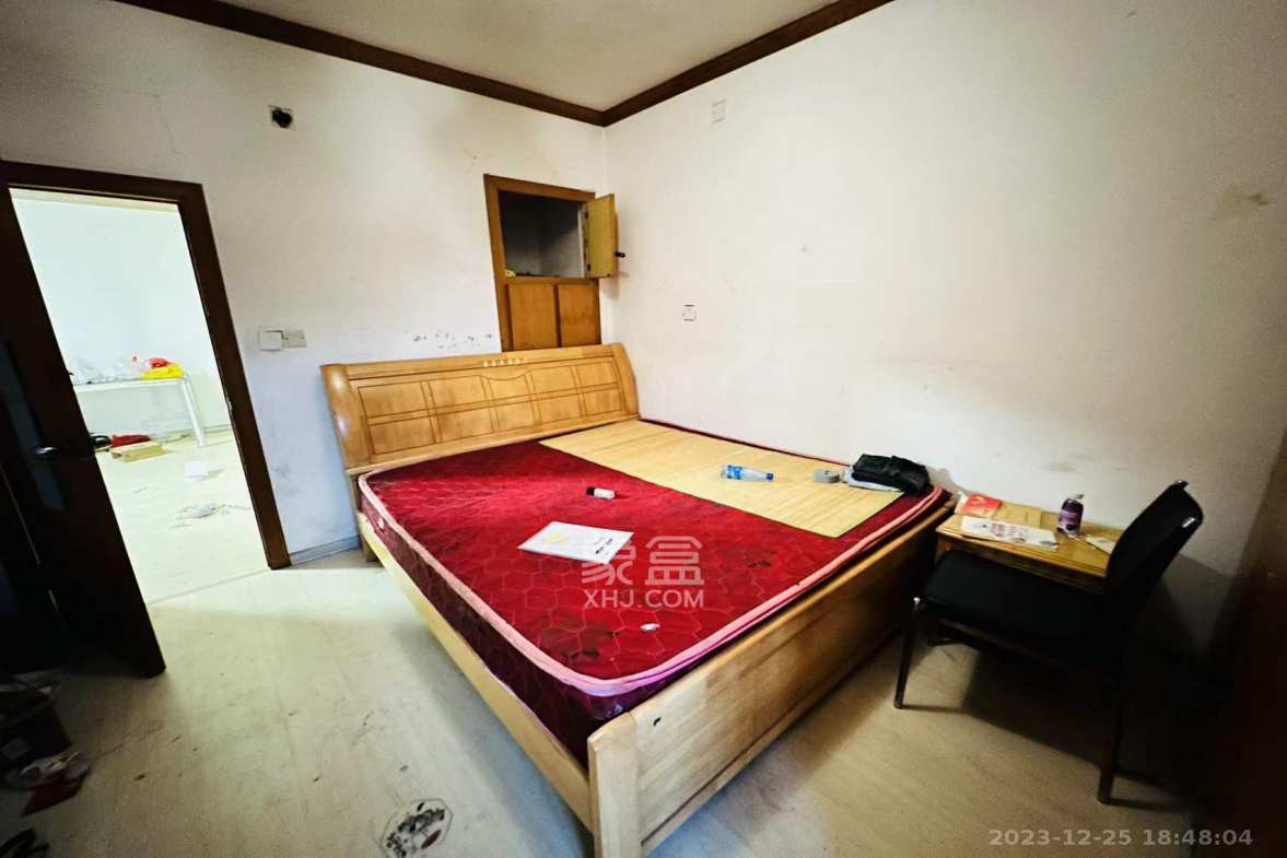 长坡社区  3室1厅1卫   1500.00元/月室内图