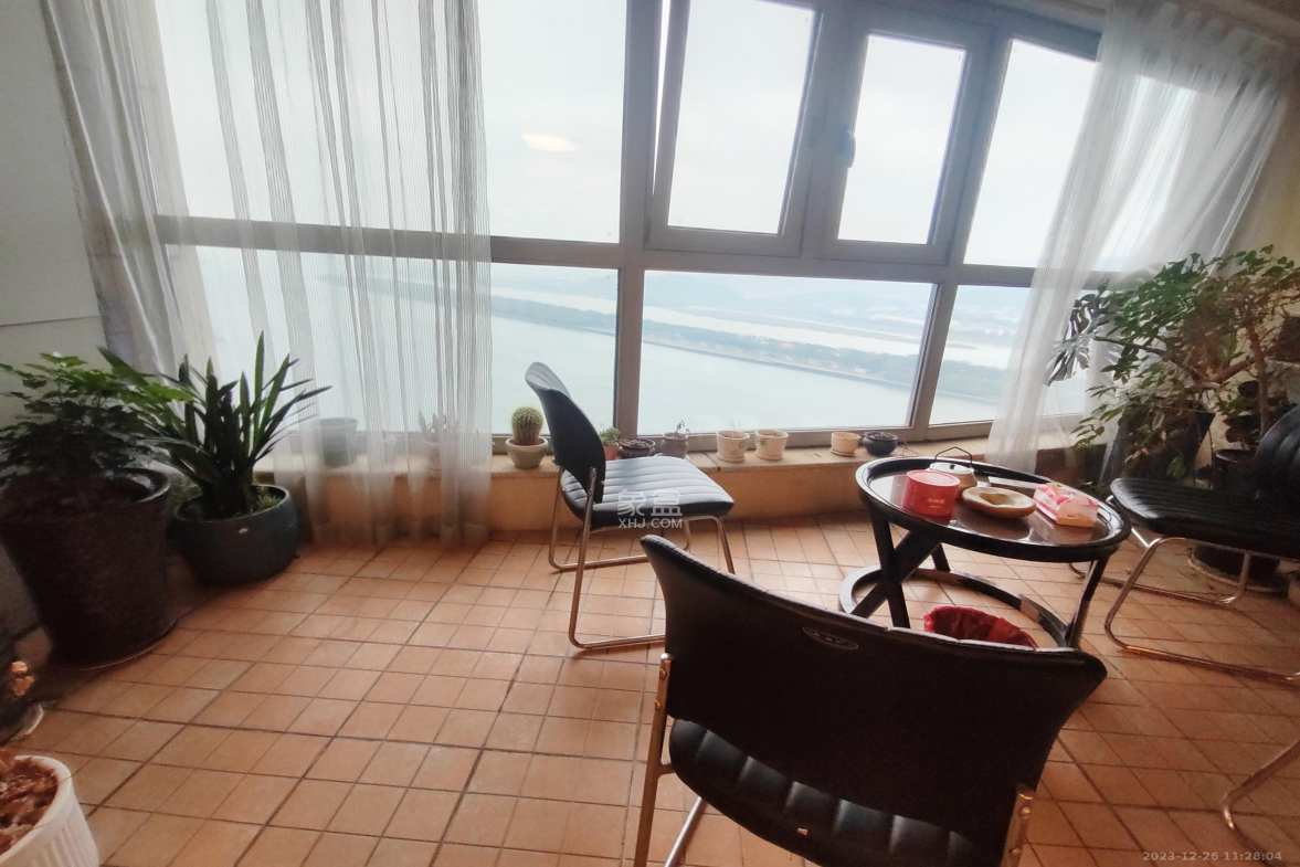 华远华中心  4室2厅5卫    20000.0元/月 华远华中心  4室2厅5卫    20000.0元/月室内图