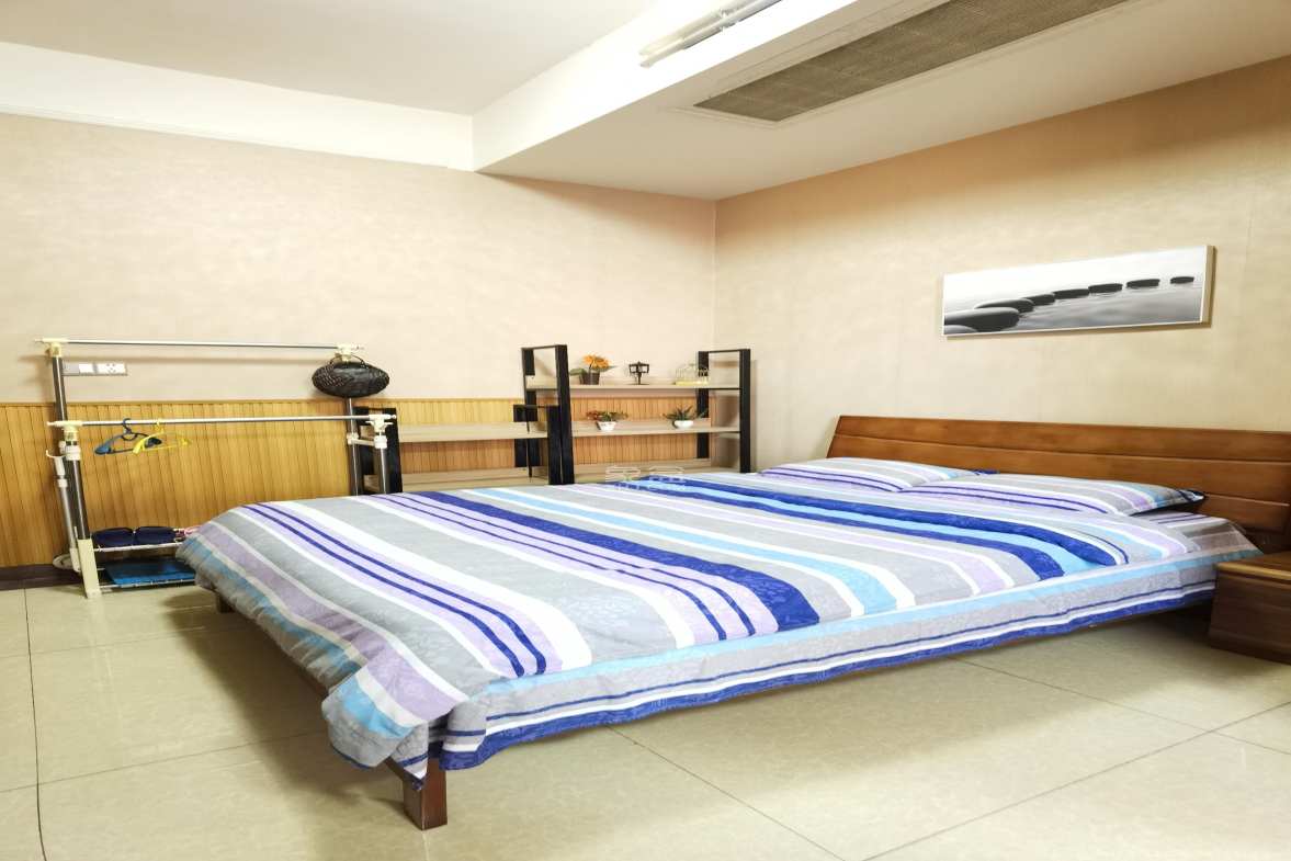 东塘瑞府  1室1厅1卫   2500.00元/月室内图