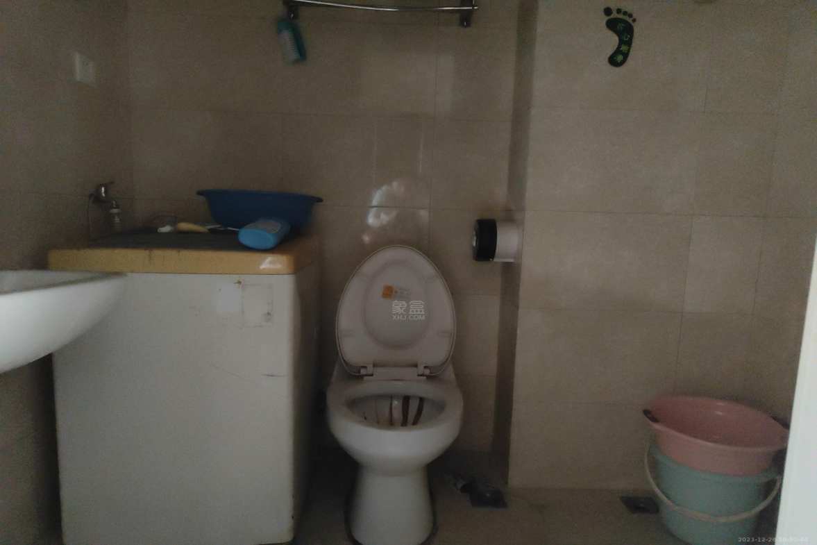 庐山春天大厦(和一宾馆)  0室0厅0卫    900.0元/月 庐山春天大厦(和一宾馆)  0室0厅0卫    900.0元/月室内图